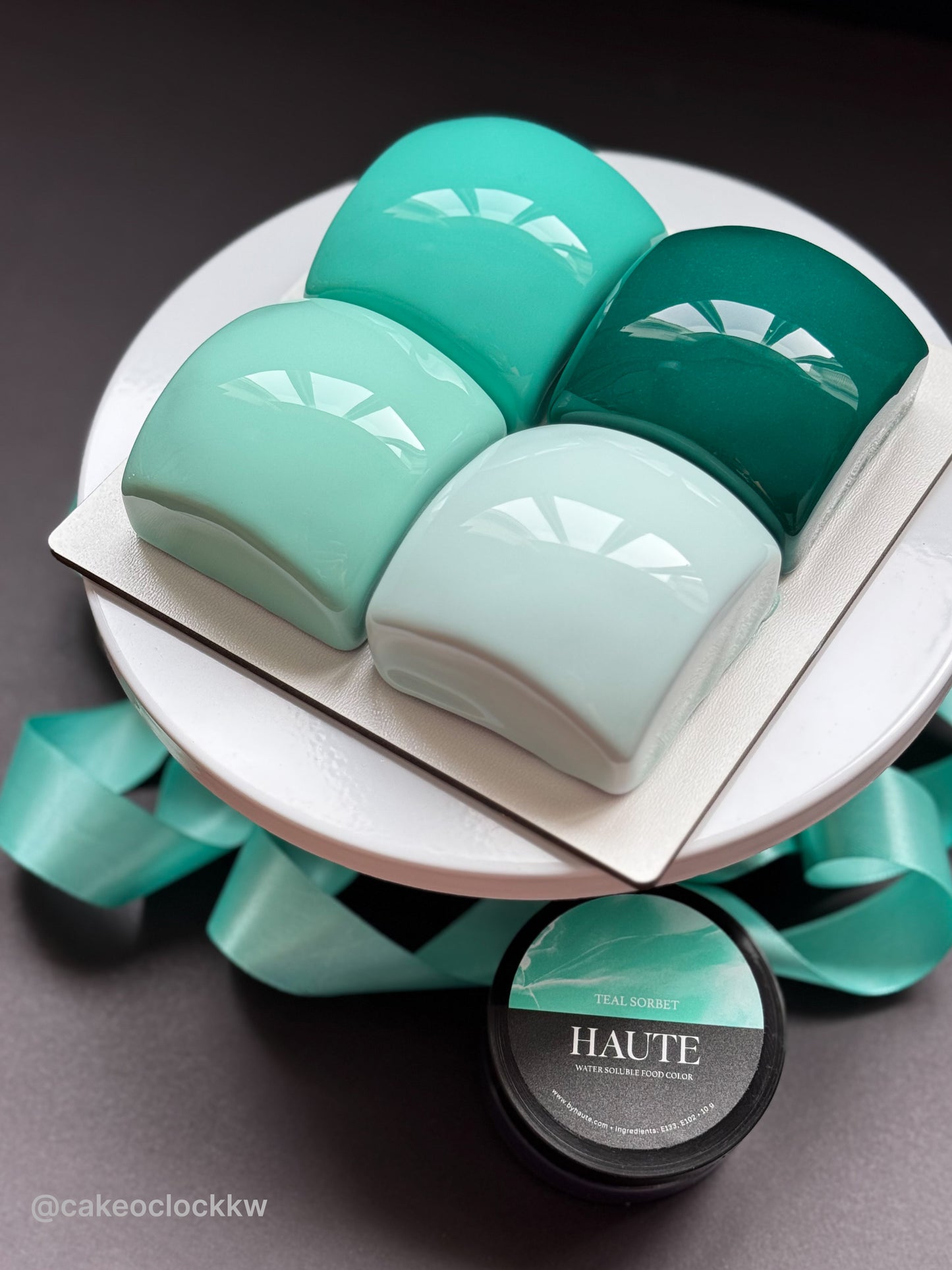Best Haute Food Colors by Ksenia Penkina, Natural Colouring, Water Soluble, Oil Soluble, Fat Soluble Powder, Professional, Chefrubber, Colourmill, Chefmaster, Silikomart, Pavoni, Decorelief, Matfer, PastryClass, Valrhona, Cacao Barry, For Macarons, For Cakes