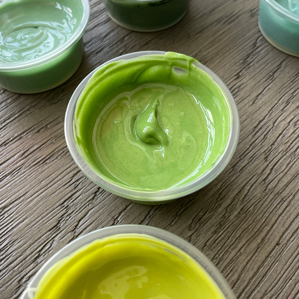 NATURAL GREEN, OIL-SOLUBLE