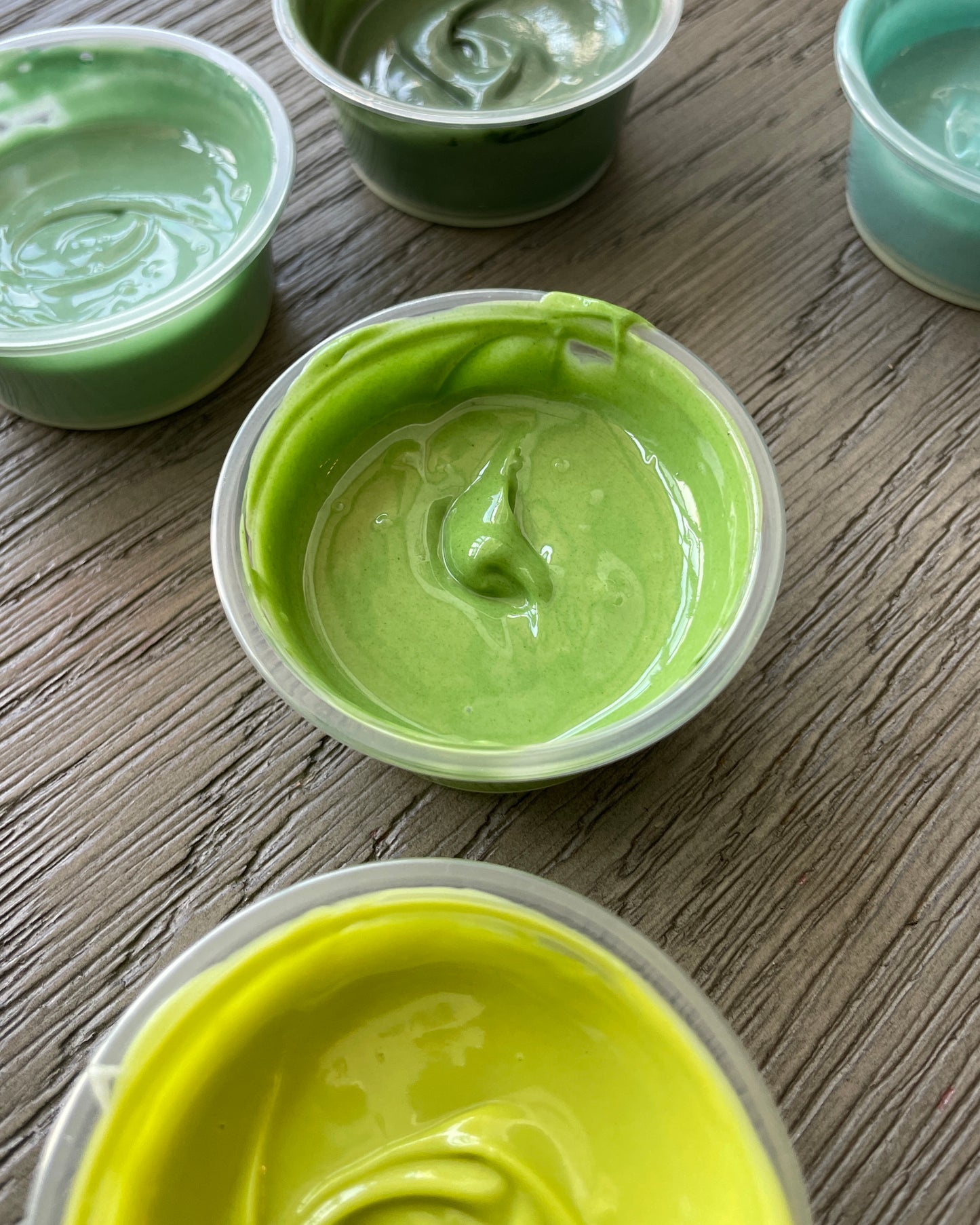 NATURAL GREEN, OIL-SOLUBLE