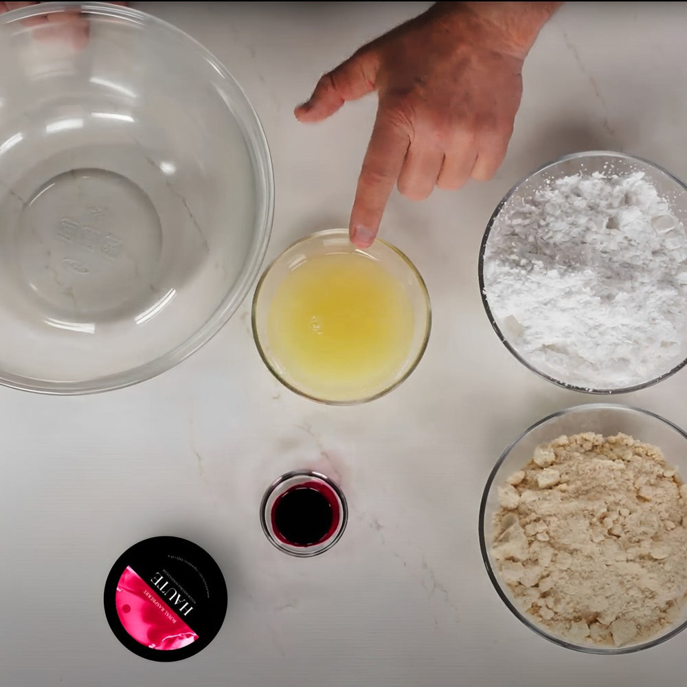 Online Class by Pierre Herme Teaching Macarons. Best Haute Food Colors by Ksenia Penkina, Natural Colouring, Water Soluble, Oil Soluble, Fat Soluble Powder, Professional, Chefrubber, Colourmill, Chefmaster, Silikomart, Pavoni, Decorelief, Matfer, PastryClass, Valrhona, Cacao Barry, For Macarons, For Cakes