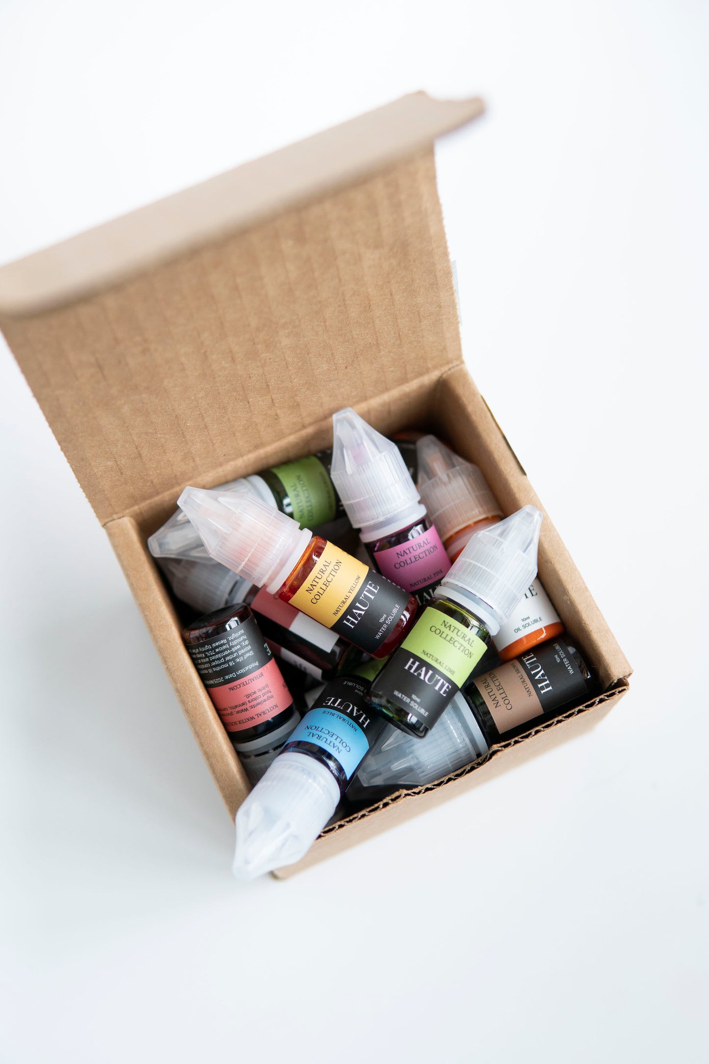 Best Natural Haute Food Colors by Ksenia Penkina, Vegetable Colours, Liquid Gel, Water Soluble, Oil Soluble, Fat Soluble Gel, Food Colouring, Chefrubber, Colourmill, Chefmaster, Silikomart, Pavoni, Decorelief, Matfer, PastryClass, Valrhona, Cacao Barry, For Macarons, For Glazing