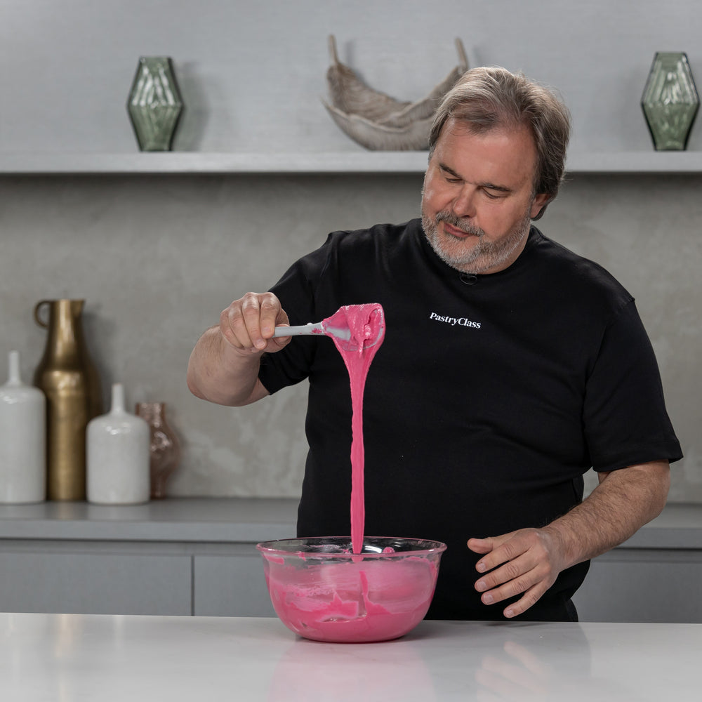 Online Class by Pierre Herme Teaching Macarons. Best Haute Food Colors by Ksenia Penkina, Natural Colouring, Water Soluble, Oil Soluble, Fat Soluble Powder, Professional, Chefrubber, Colourmill, Chefmaster, Silikomart, Pavoni, Decorelief, Matfer, PastryClass, Valrhona, Cacao Barry, For Macarons, For Cakes