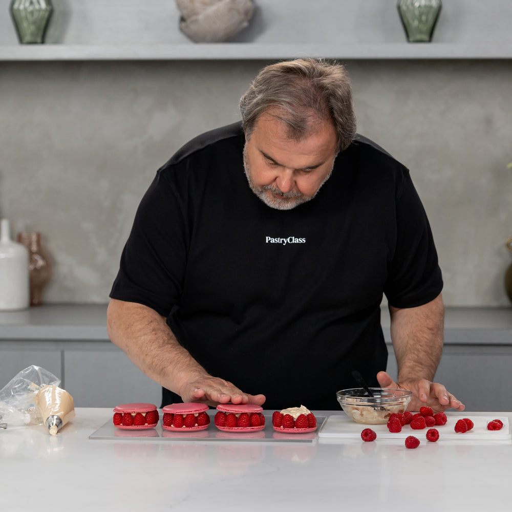 Online Class by Pierre Herme Teaching Macarons. Best Haute Food Colors by Ksenia Penkina, Natural Colouring, Water Soluble, Oil Soluble, Fat Soluble Powder, Professional, Chefrubber, Colourmill, Chefmaster, Silikomart, Pavoni, Decorelief, Matfer, PastryClass, Valrhona, Cacao Barry, For Macarons, For Cakes