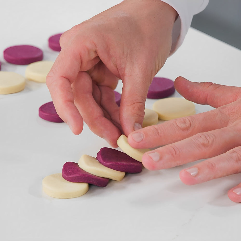 Best Haute Food Colors by Ksenia Penkina, Natural Colouring, Water Soluble, Oil Soluble, Fat Soluble Powder, Professional, Chefrubber, Colourmill, Chefmaster, Silikomart, Pavoni, Decorelief, Matfer, PastryClass, Valrhona, Cacao Barry, For Macarons, For Cakes
